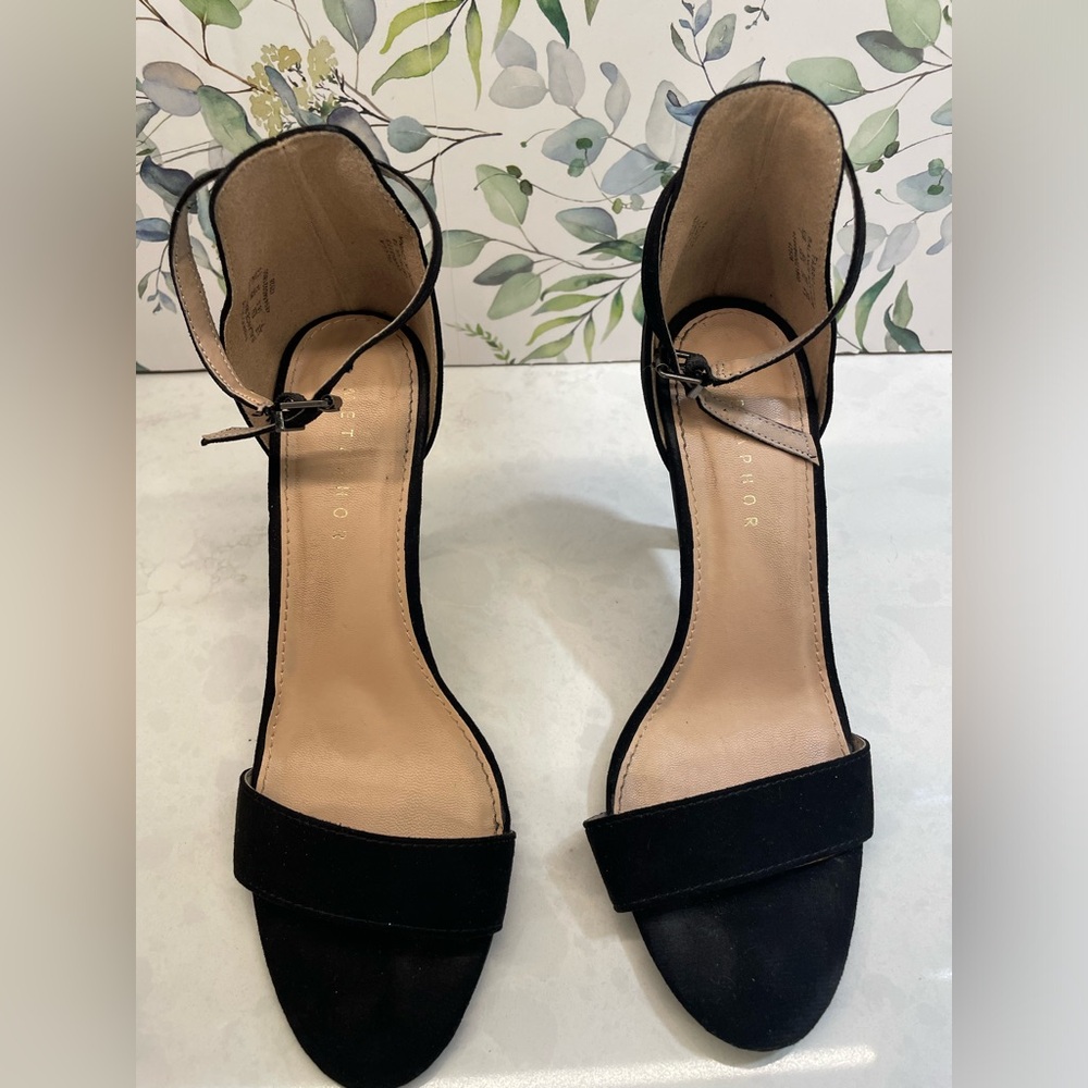 Metaphor Black Velvet 3” Open Toe Heels Women Size‎ 7.